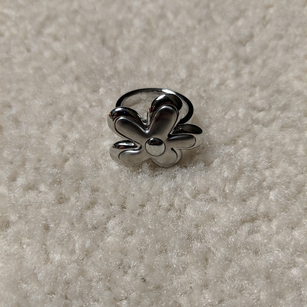 FOSSIL 70s-style Flower Ring